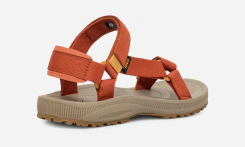 Teva - W Winsted Potters Clay